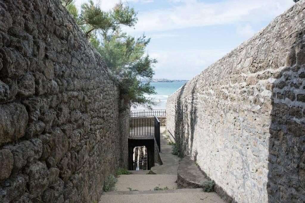 Appartement 4 étoiles vue mer et bord de plage Chez Odette Saint-Malo Exterior foto
